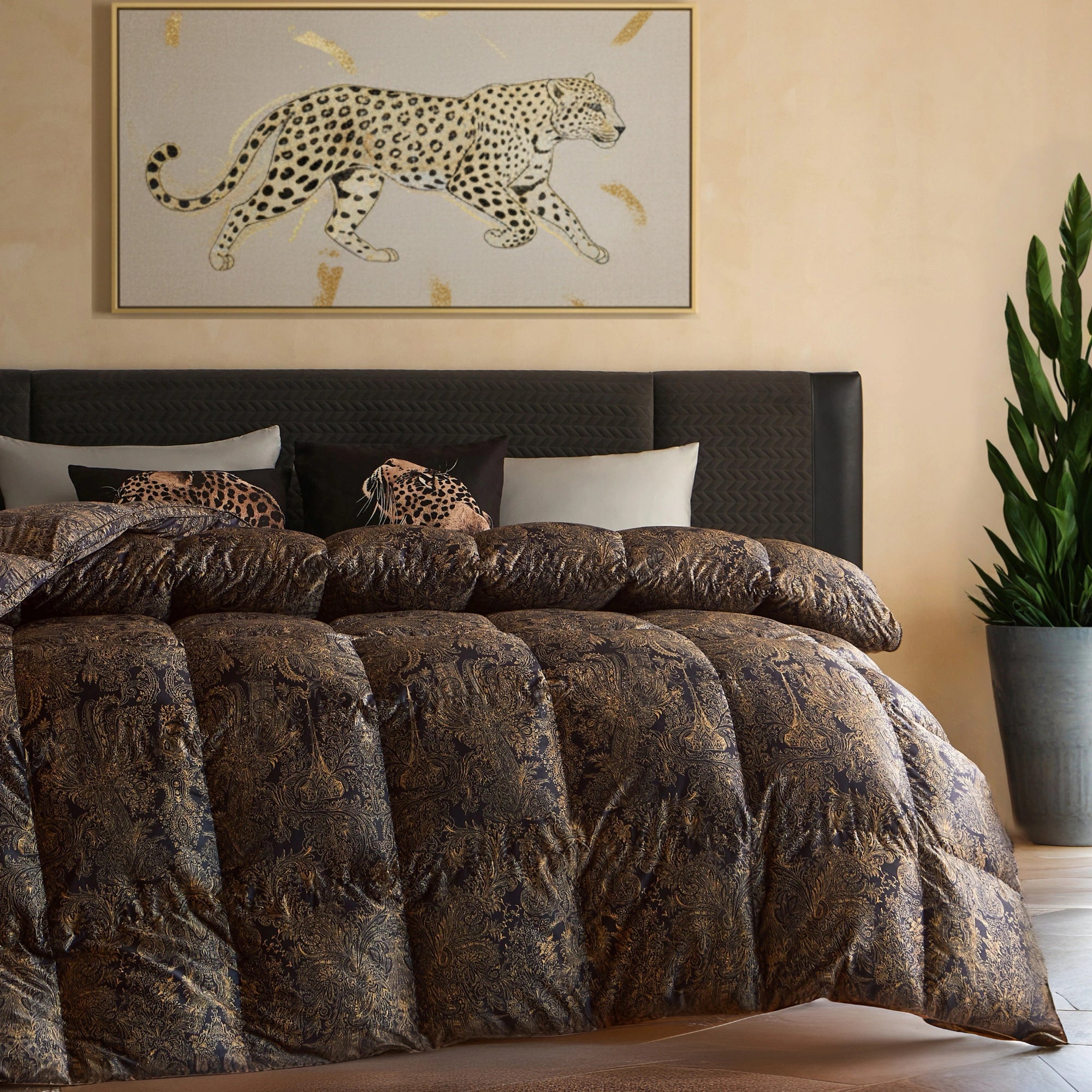 Deluxe Silk Goose Down Comforter