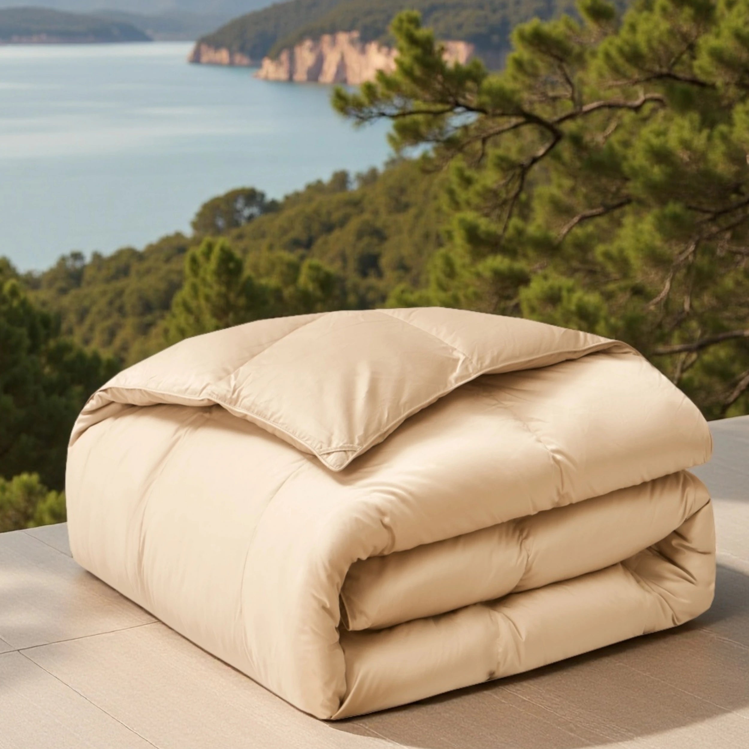 Deluxe Silk Goose Down Comforter
