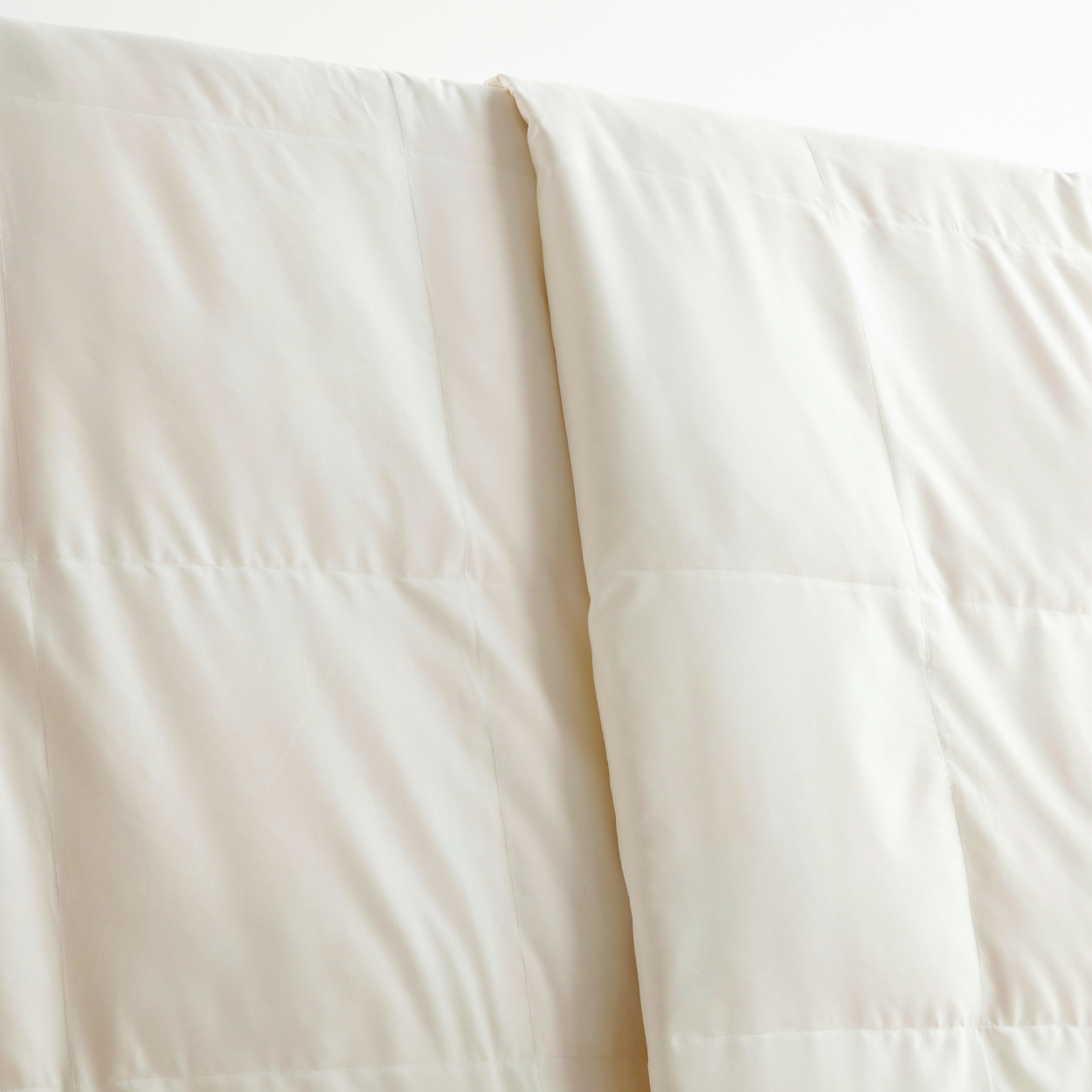 Luxecool™ Cooling Down Comforter + Breathe-Zone™ Tech