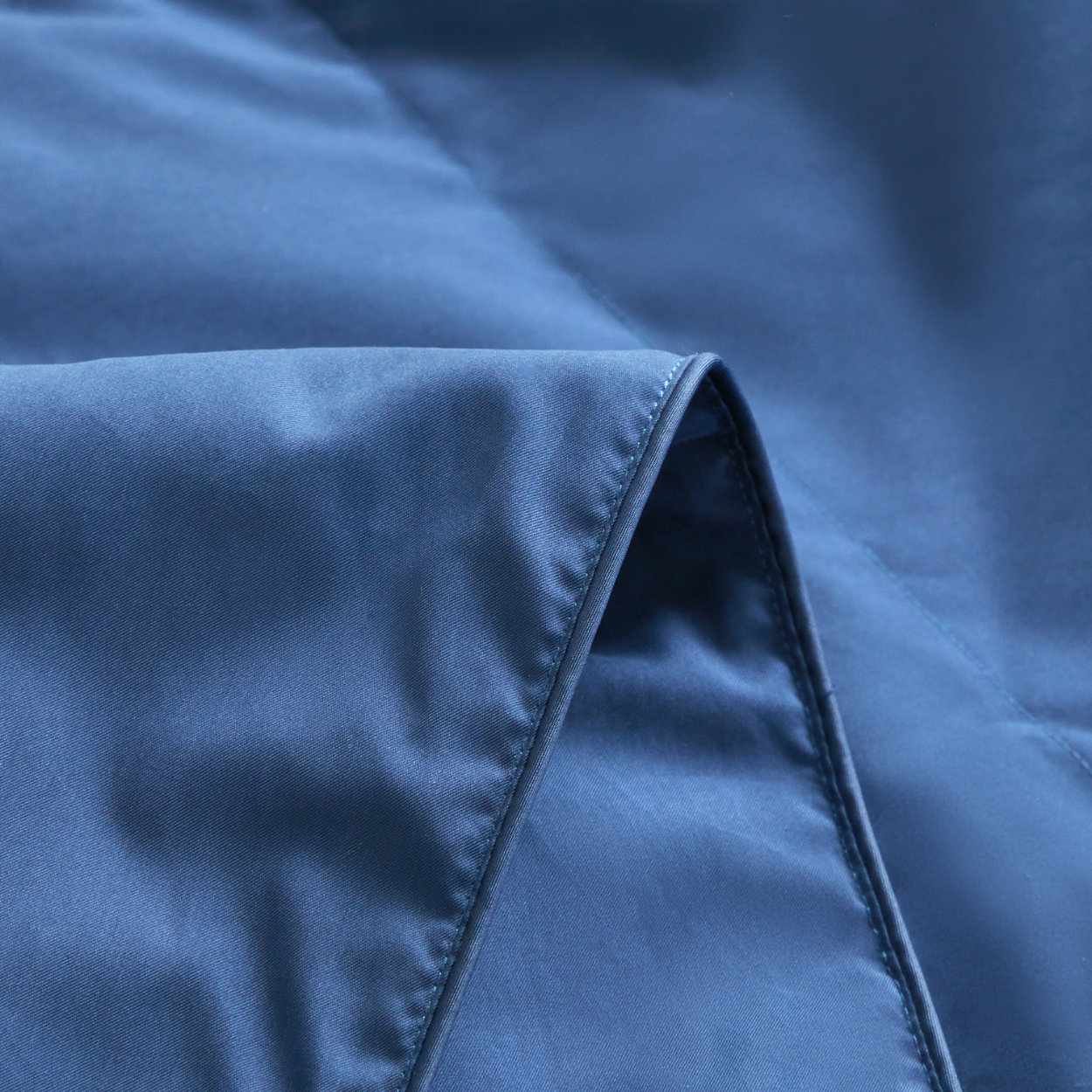 Luxecool™ Cooling Down Comforter + Breathe-Zone™ Tech