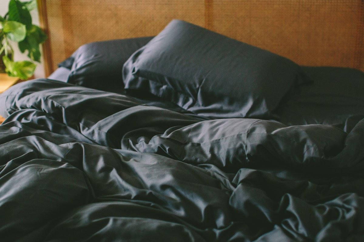 Bamboo Duvet Cover Set + Shams - Warmy & Tummy