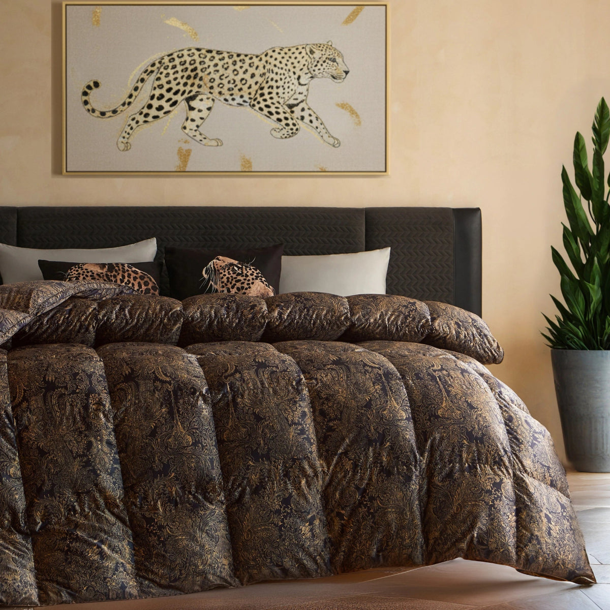 Deluxe Silk Goose Down Comforter - Warmy & Tummy