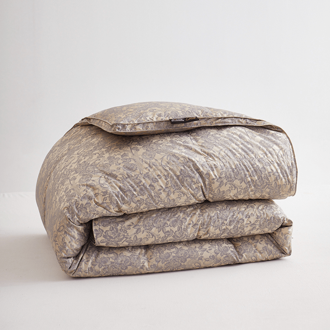 Deluxe Silk Goose Down Comforter - Warmy & Tummy