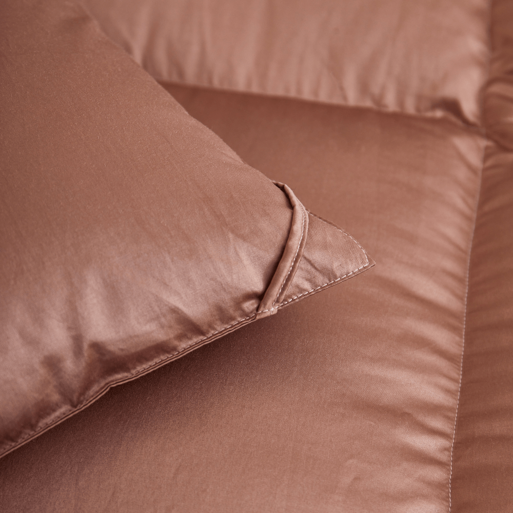 Deluxe Silk Goose Down Comforter - Warmy & Tummy