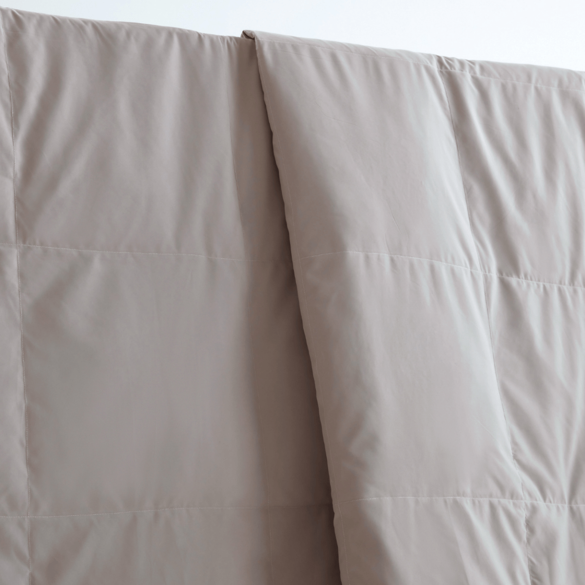 Luxecool™ Cooling Down Comforter + Breathe - Zone™ Tech - Warmy & Tummy