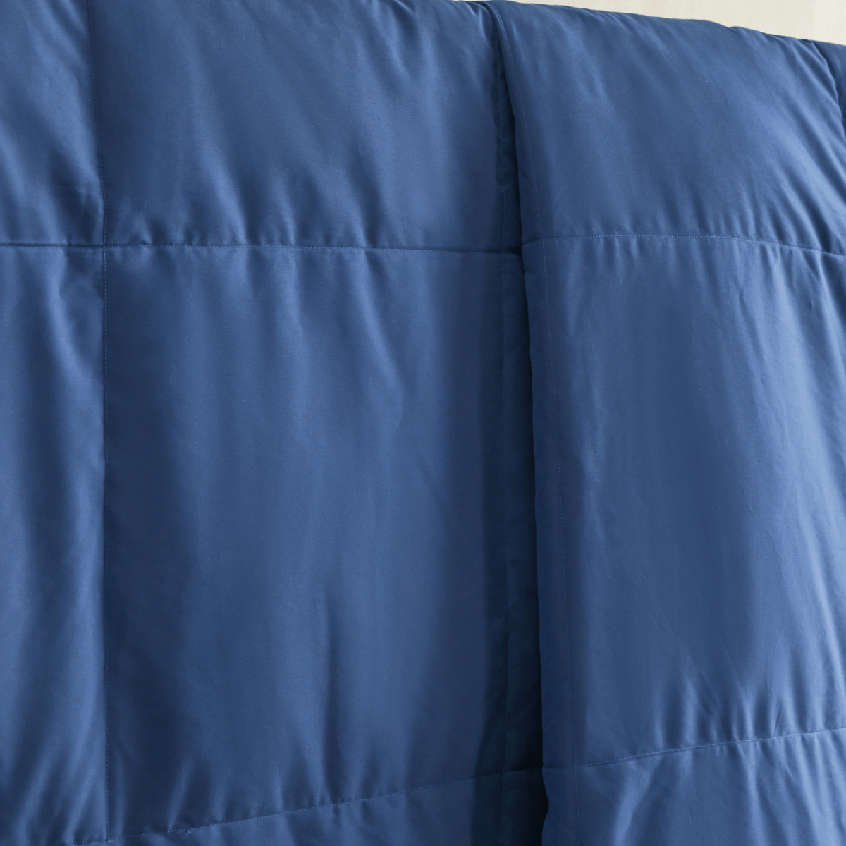 Luxecool™ Cooling Down Comforter + Breathe - Zone™ Tech - Warmy & Tummy