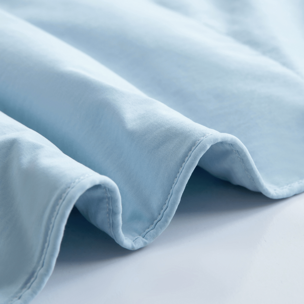 Luxecool™ Cooling Down Comforter + Breathe - Zone™ Tech - Warmy & Tummy