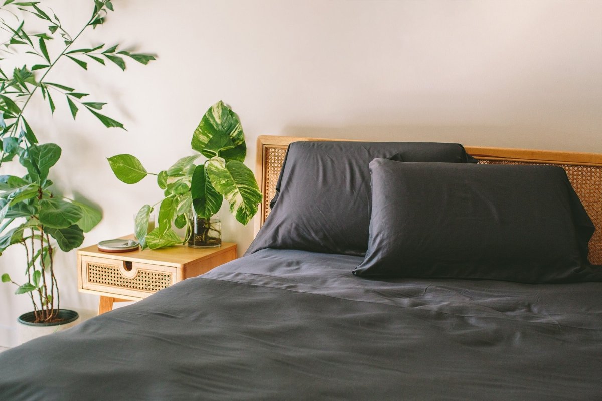 Premium Bamboo Sheet Set + Pillowcases - Warmy & Tummy