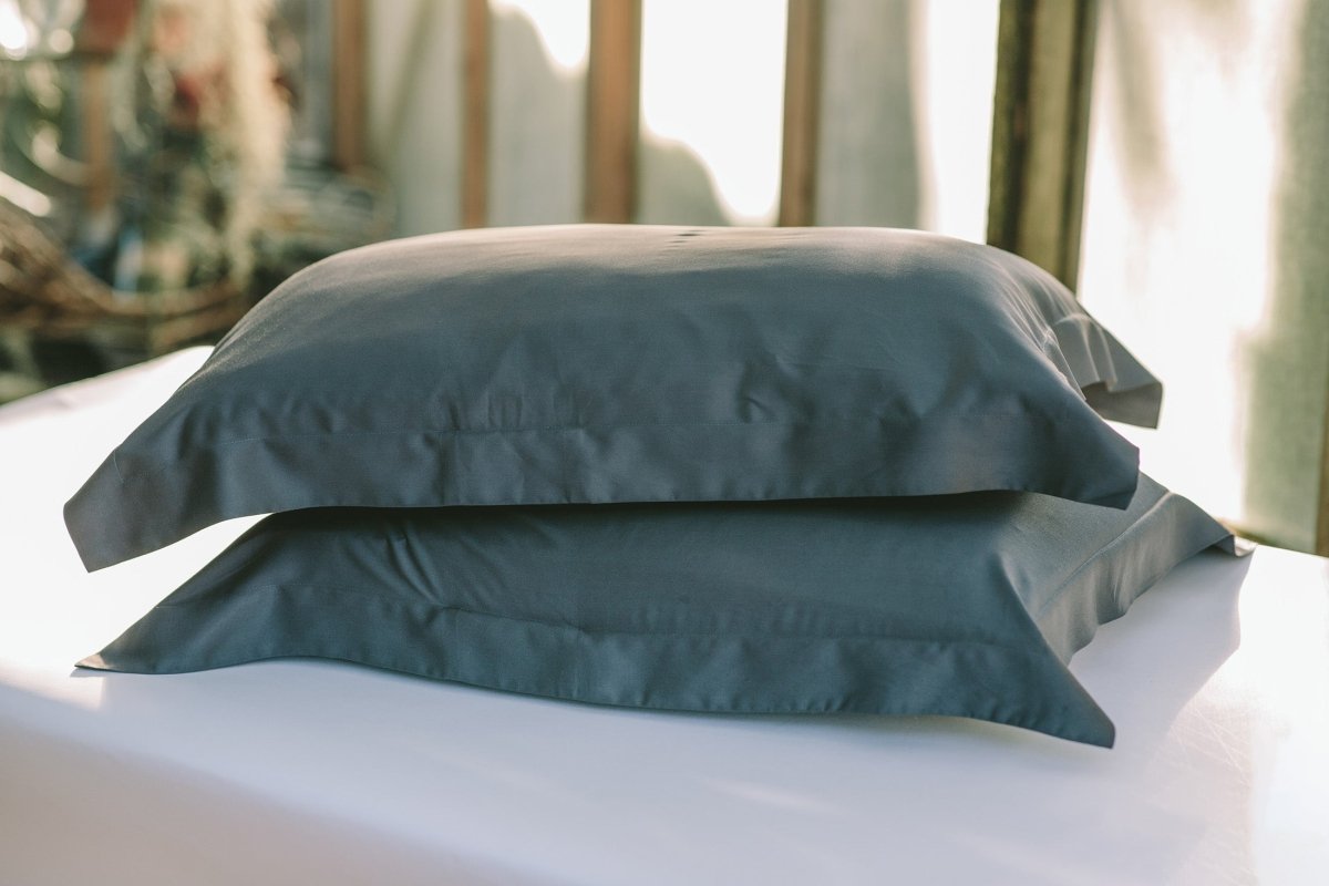 Sateen Organic Cotton Duvet Cover Set + Shams - Warmy & Tummy