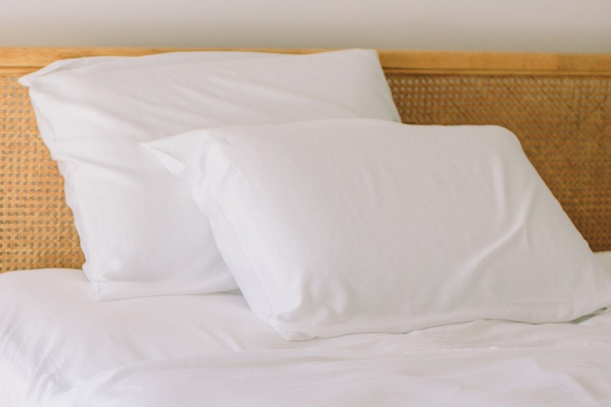 Sateen Organic Cotton Sheet Set + Pillowcases - Warmy & Tummy