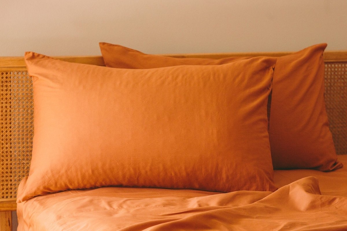 Sateen Organic Cotton Sheet Set + Pillowcases - Warmy & Tummy
