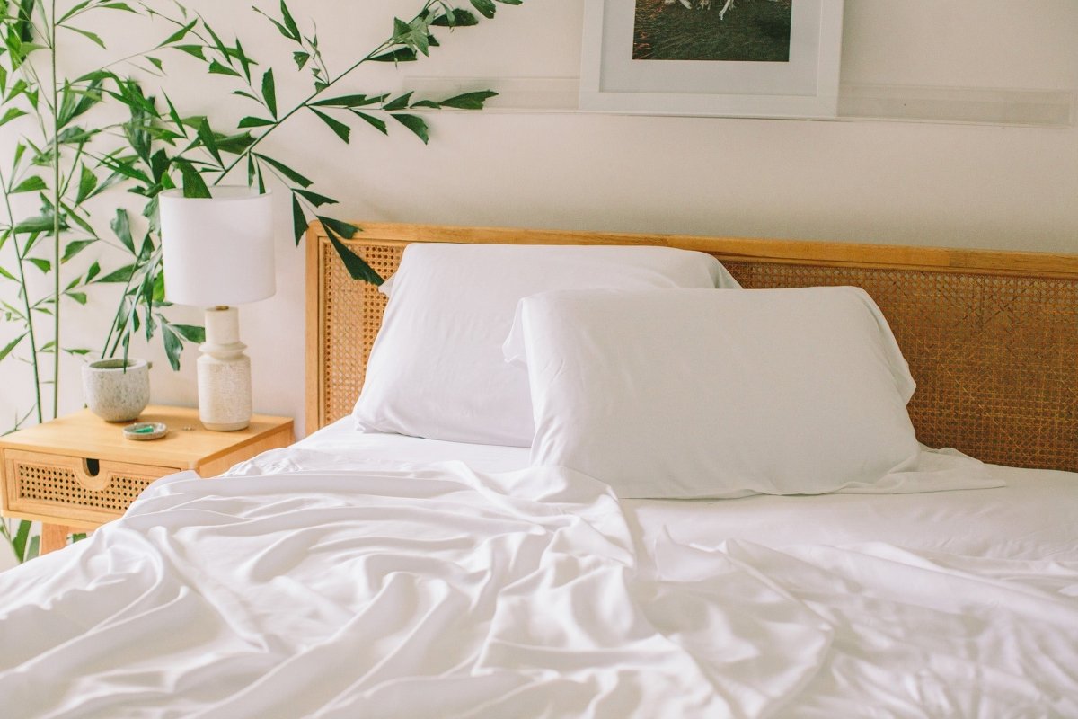 Organic Cotton Sateen Sheet Set + Pillowcases